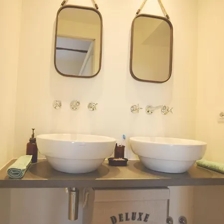 Апартаменты Zaira House