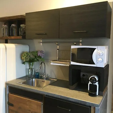 Zaira House Apartment *
